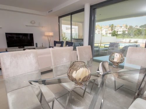 Villa Manilva, 5 pièces, 8 personnes - photo_1011874978385