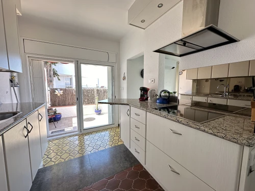 Villa Roses, 4 bedrooms, 8 persons - photo_1011874990270