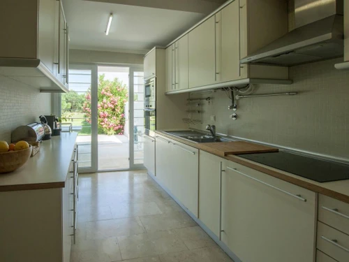 Villa Setúbal, 4 bedrooms, 8 persons - photo_1011875005455