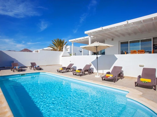 Villa Puerto del Carmen, 3 dormitorios, 6 personas - photo_1011875011439