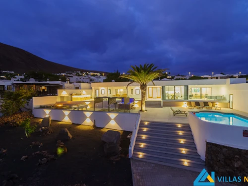 Villa Playa Blanca, 7 pièces, 12 personnes - photo_1011875059972