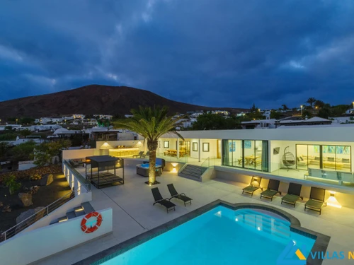 Villa Playa Blanca, 7 pièces, 12 personnes - photo_1011875059972