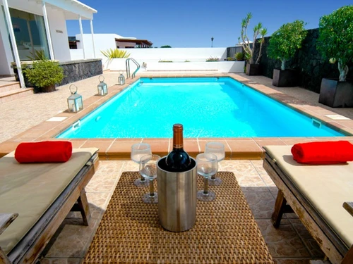 Villa Puerto del Carmen, 4 dormitorios, 8 personas - photo_1011875090771