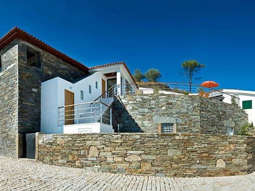 Villa Pinhão, studio flat, 8 persons - photo_1011875132682