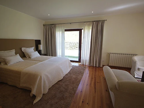 Villa Ponte de Lima, 6 Schlafzimmer, 12 Personen - photo_1011875146668