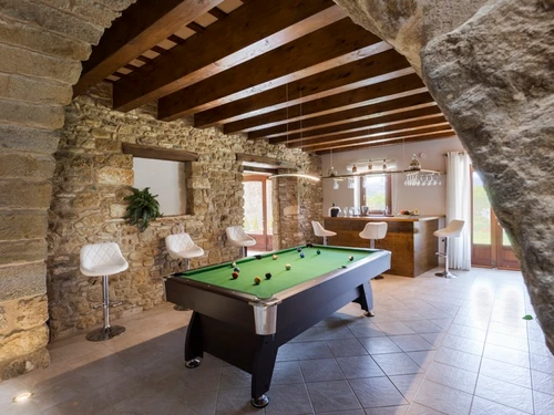 Villa Cornellà del Terri, 8 dormitorios, 20 personas - photo_1011875211917