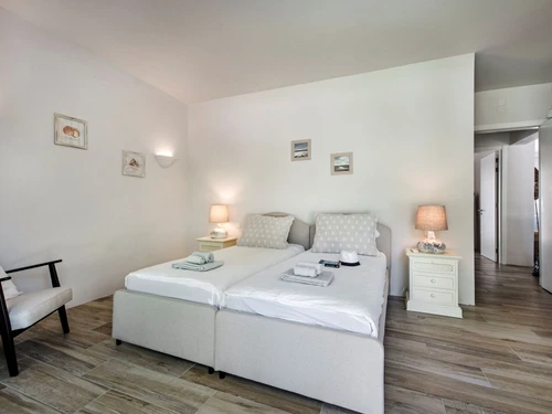 Villa Almancil, 4 Schlafzimmer, 8 Personen - photo_1011875225665