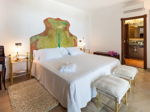 Villa Sant Josep de Sa Talaia / San Jose, 6 Schlafzimmer, 12 Personen - photo_1011875229618