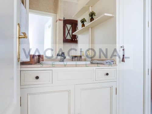 Apartment Seville, 2 bedrooms, 4 persons - photo_1011830381420