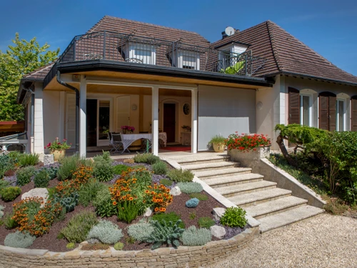 Guestroom Nuits-Saint-Georges, 4 personnes - photo_1011871867394