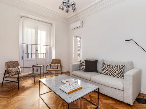Ferienwohnung Madrid, 2 Schlafzimmer, 5 Personen - photo_1011888279303