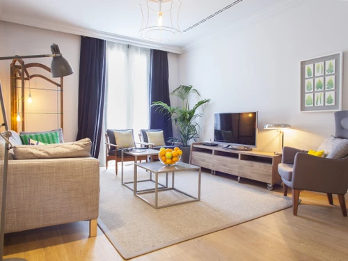 Apartment Barcelona, 4 bedrooms, 8 persons - photo_1011875015973