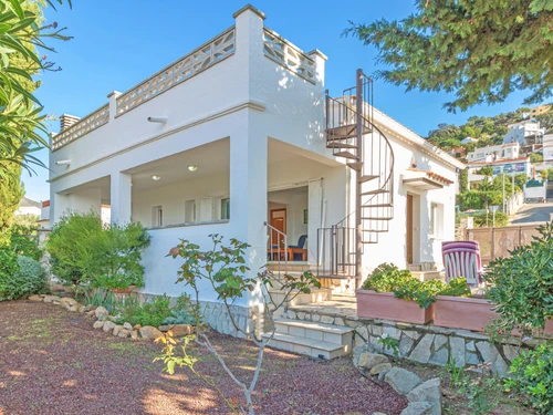 Villa Roses, 3 bedrooms, 6 persons - photo_19081743559