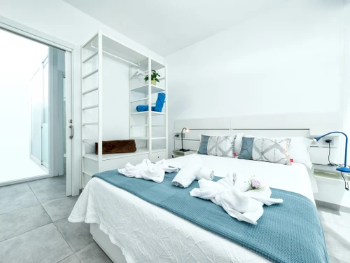 Casa  Famara, 2 dormitorios, 4 personas - photo_1011773865869