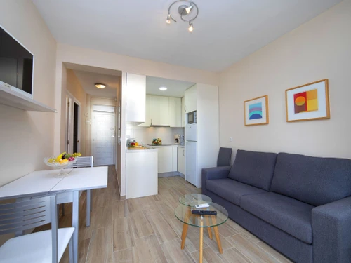 Apartment Calp, 2 bedrooms, 4 persons - photo_16991229532