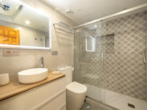 Ferienwohnung Calp, 2 Schlafzimmer, 4 Personen - photo_17255409320