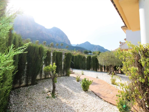 Villa Callosa d'en Sarrià, 3 bedrooms, 6 persons - photo_17463545330