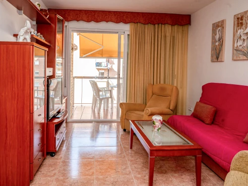 Apartment Malgrat de Mar, 2 bedrooms, 4 persons - photo_19757668709