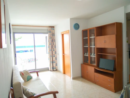 Apartment Benicarló, 2 bedrooms, 4 persons - photo_17596838055