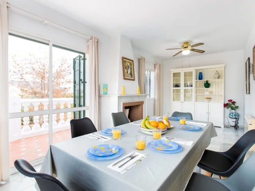 Villa Nerja, 5 dormitorios, 10 personas - photo_8869966822