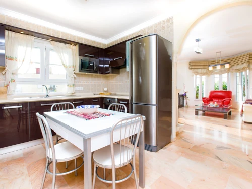 Casa Benajarafe, 5 dormitorios, 8 personas - photo_14056205223