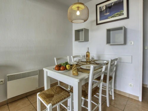 Apartment Six-Fours-les-Plages, 1 bedroom, 4 persons - photo_14024038516