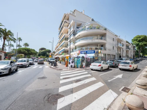 Apartment Antibes, 3 bedrooms, 6 persons - photo_8121905619