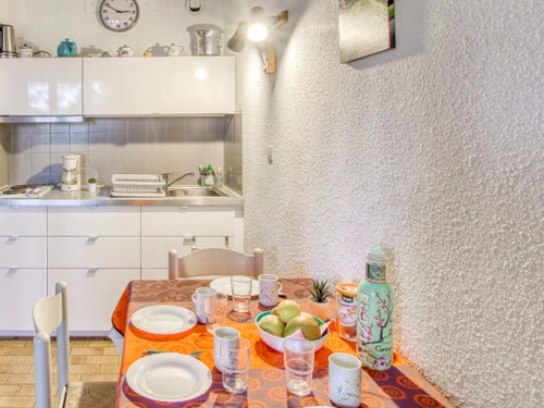 Apartment Saint-Cyr-sur-Mer-Les Lecques, studio flat, 4 persons - photo_18985552076