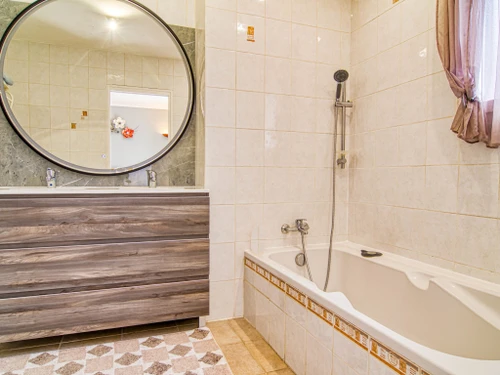 Villa Roquebrune-sur-Argens, 4 bedrooms, 8 persons - photo_1011597779712