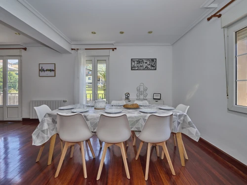 Apartment Gautegiz Arteaga, 4 bedrooms, 8 persons - photo_1011802842743