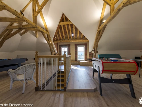 Guestroom Thorigny-sur-Oreuse, studio flat, 4 persons - photo_1011784087217