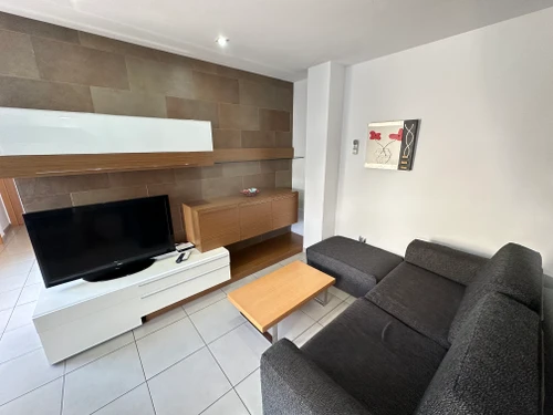 Apartment Roses, 2 bedrooms, 6 persons - photo_18949199971