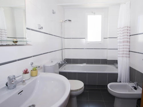 Ferienwohnung Calp, 2 Schlafzimmer, 4 Personen - photo_1011919891886