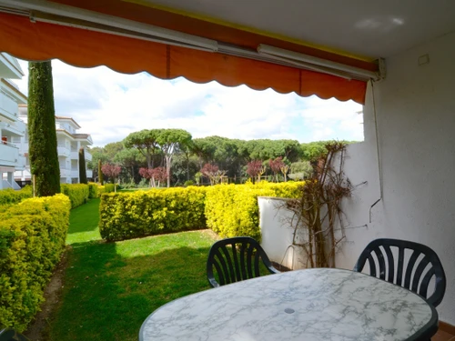 Apartment Pals, 2 bedrooms, 4 persons - photo_1011923812338