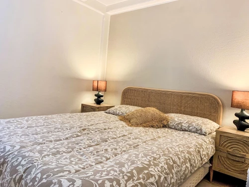 Villa Roquebrune-sur-Argens, 2 bedrooms, 4 persons - photo_1011929057680