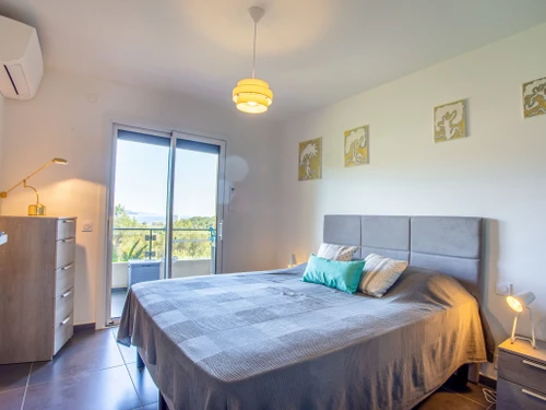 Apartment Bormes-les-Mimosas, 1 bedroom, 2 persons - photo_15685449898