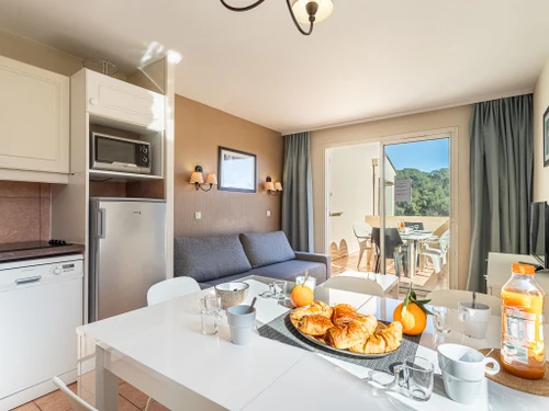 Apartment Six-Fours-les-Plages, 2 bedrooms, 5 persons - photo_14093677709