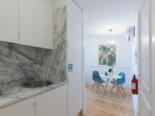 Apartment Porto, 1 bedroom, 2 persons - photo_1011940236803