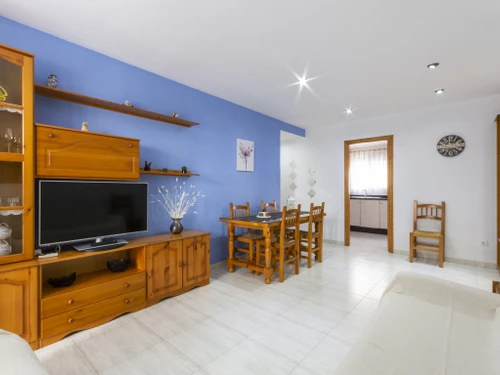 Apartment Daimuz, 2 bedrooms, 4 persons - photo_1011944698939