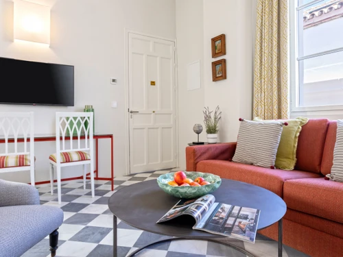 Apartment Seville, 2 bedrooms, 4 persons - photo_1011873905633
