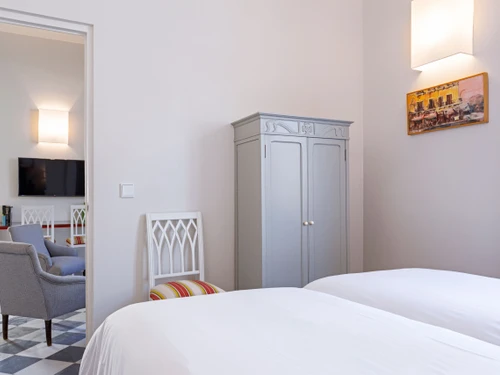 Apartment Seville, 2 bedrooms, 4 persons - photo_1011873905633