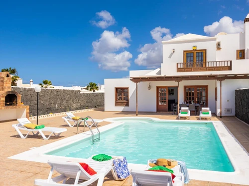 Villa Playa Blanca, 3 bedrooms, 6 persons - photo_1011874047610