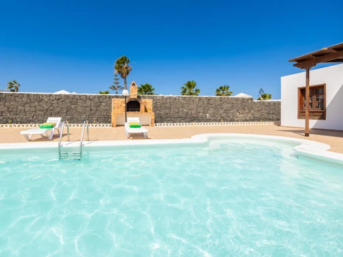 Villa Playa Blanca, 3 bedrooms, 6 persons - photo_1011874047610