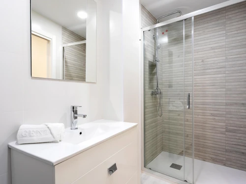 Apartamento Sevilla, 2 dormitorios, 4 personas - photo_1011873801265