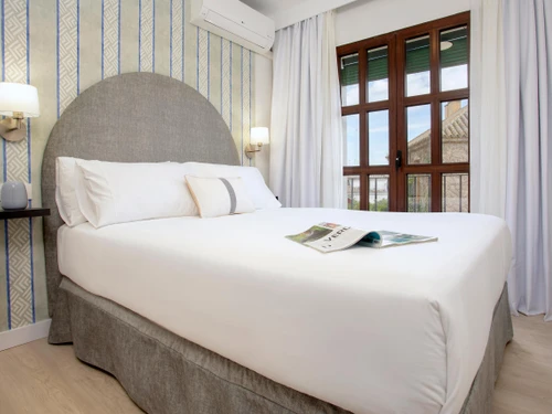 Apartamento Sevilla, 2 dormitorios, 4 personas - photo_1011873801265