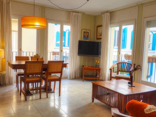 Apartment Sitges, 2 bedrooms, 6 persons - photo_1011874169211