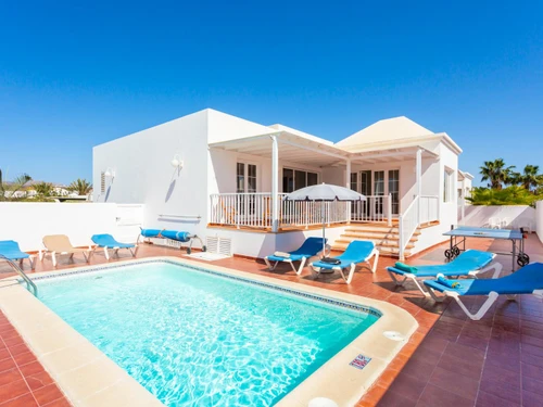 Villa Puerto del Carmen, 5 bedrooms, 10 persons - photo_1011874462635