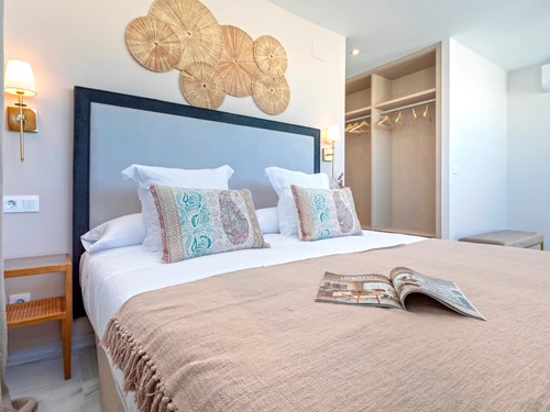 Apartamento Sevilla, 2 dormitorios, 4 personas - photo_1011874039581