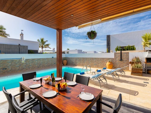 Villa Puerto del Carmen, 3 Schlafzimmer, 6 Personen - photo_1011874615167