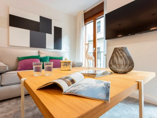 Apartamento Sevilla, 3 dormitorios, 6 personas - photo_1011874103546